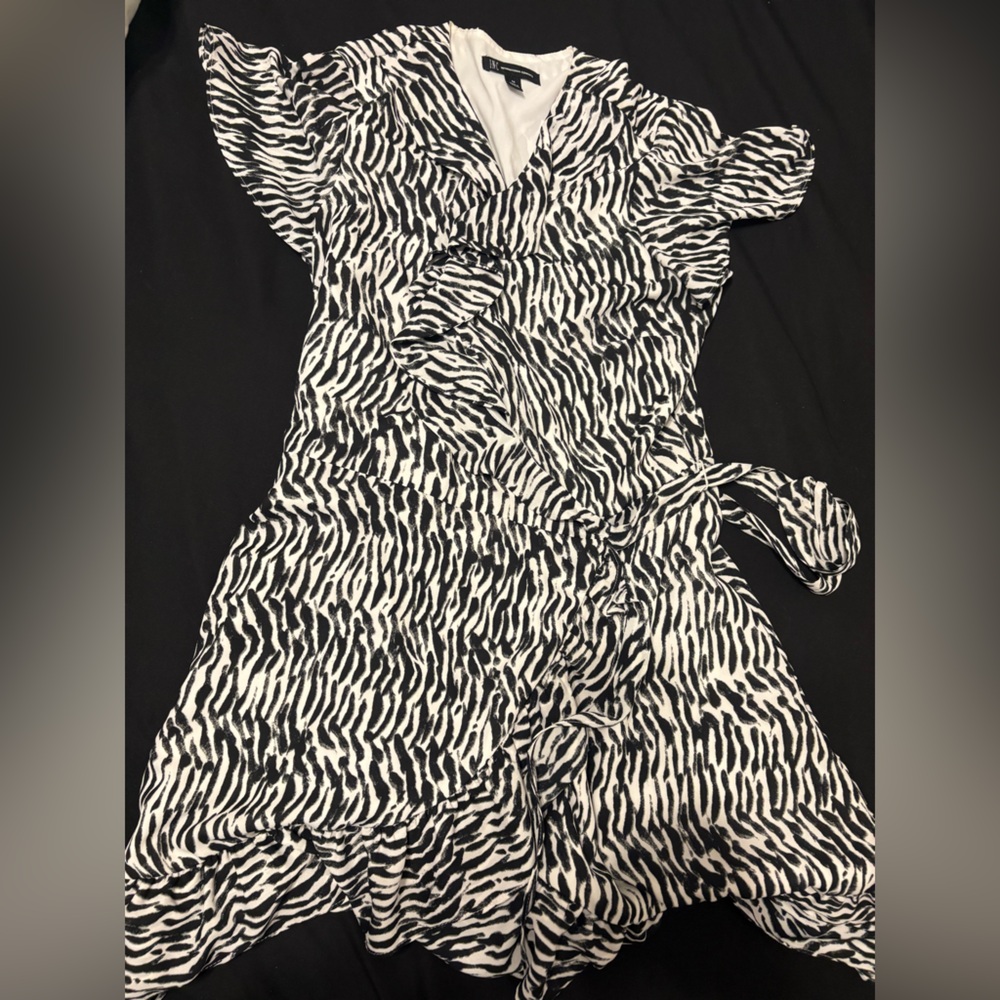 3 summer dresses! Above the knee length, barely worn!